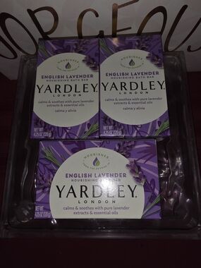 Yardley English Lavender Nourishing Bath Bar - Purple